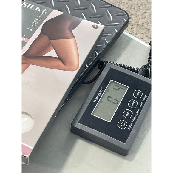 Silk Impressions Pantyhose Size Small Light Support Sheer 20 Denier 2 Pairs NEW - Picture 7 of 7